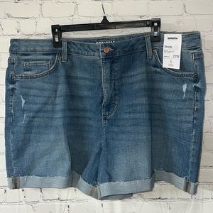 COPY - 22W blue distressed denim “cut off” look shorts Medium light color New w…